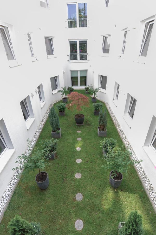Grobo Apartments Hamburg Exterior photo